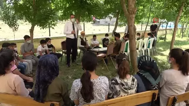 90 yaşındaki Kore Gazisi Hüsnü dededen öğrencilere tarih söyleşisi