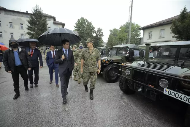 SARAYBOSNA - ABD, Bosna Hersek Silahlı Kuvvetlerine askeri araç yardımında bulundu