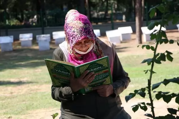 ADANA'DA BAYRAM ÖNCESİ HÜZÜNLÜ ŞEHİTLİK ZİYARETİ