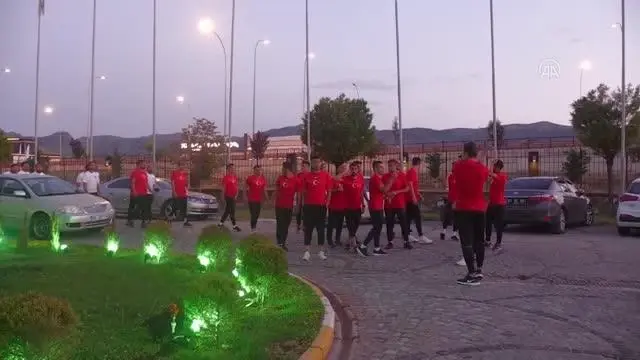 AFYONKARAHİSAR - İşitme Engelliler Milli Futbol Takımı Afyonkarahisar'da kampa girdi