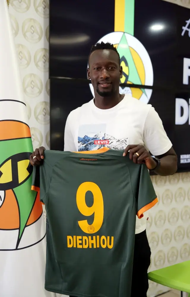 Alanyaspor, Senegalli Famara Diedhiou'yu transfer etti