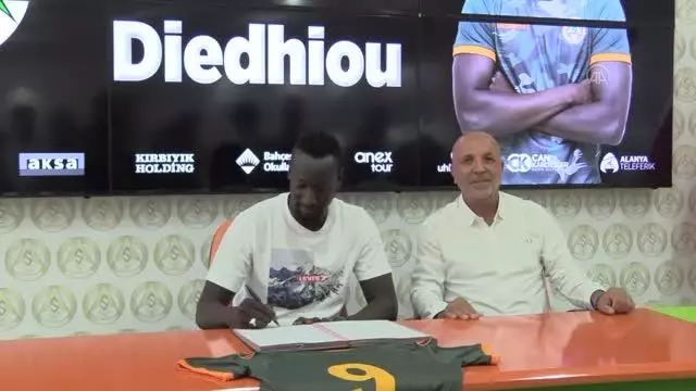 Alanyaspor, Senegalli Famara Diedhiou'yu transfer etti