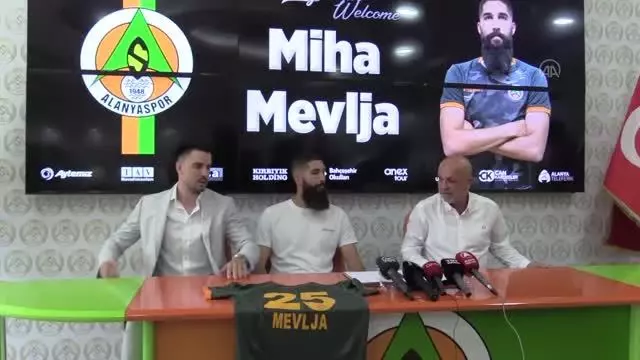 Alanyaspor, Sloven futbolcu Miha Mevlja'yı renklerine bağladı