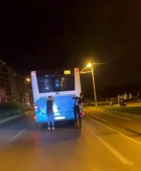 Trafikteki tehlikeli yolculuklar pes dedirtti