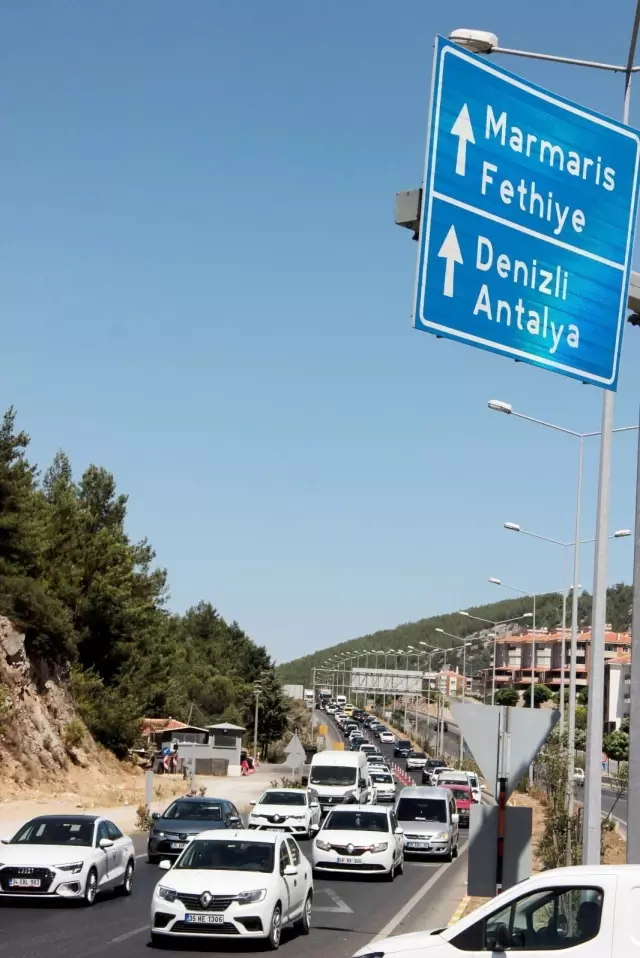Araç kuyruğunun önü arkası yok