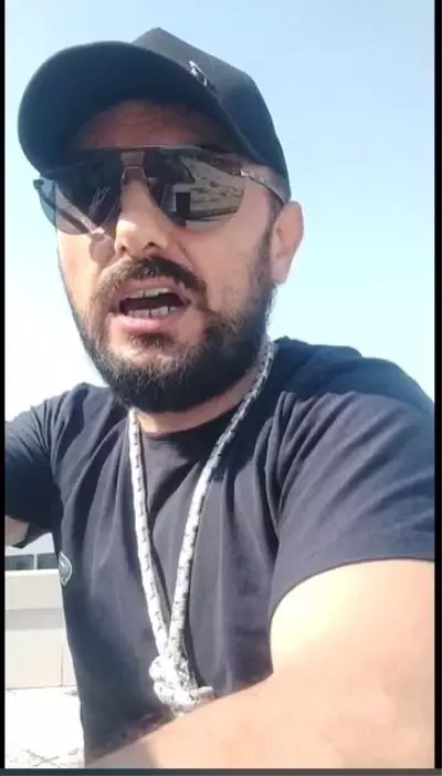 Araç parkı kavgasında 1 kişiyi öldürüp cezaevinden çıkan eski polis çatıya çıkarak intihara kalkıştı