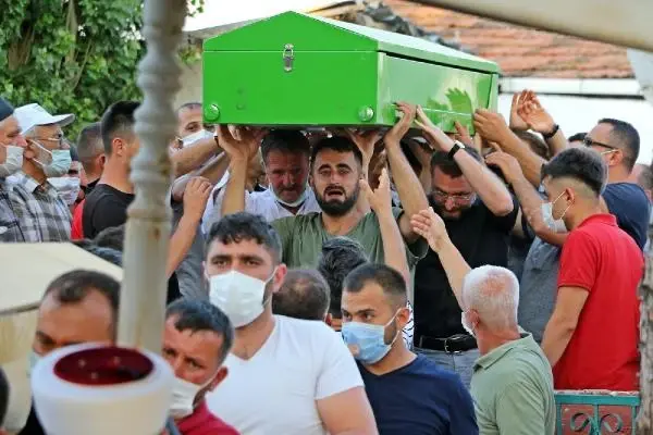 Son dakika: AYNI AİLEDEN 5 KİŞİNİN BOĞULDUĞU BARAJ GÖLÜNE İNEN YOL KAPATILDI