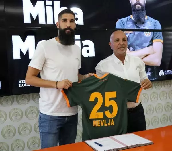 SPOR Aytemiz Alanyaspor'a Sloven stoper