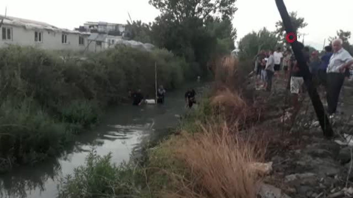 Babasının yanından bir anda kaybolan 2 yaşındaki Ecrin, derede aranıyor - Vimarsana News