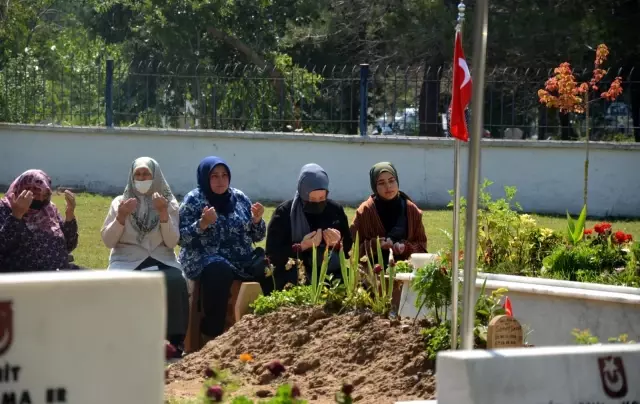 Bafra'da arefe gününde şehitler unutulmadı
