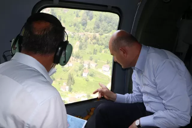 Bakan Soylu, sel ve heyelanın etkili olduğu Tepebaşı köyünde incelemelerde bulundu