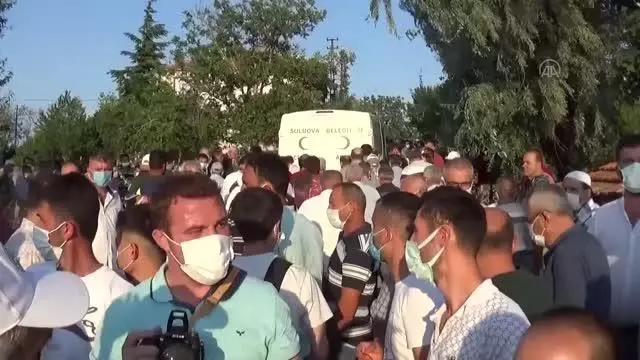 Baraj gölünde boğulan 5 kişilik aile son yolculuğuna uğurlandı