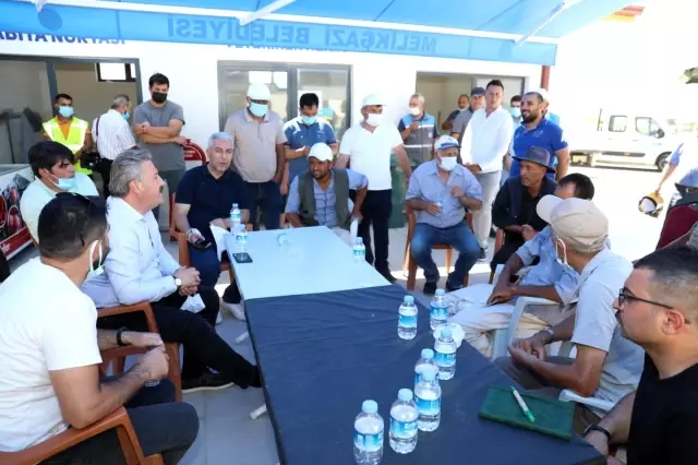 Başkan Palancıoğlu kurban pazarını gezdi, pazarlık yaptı