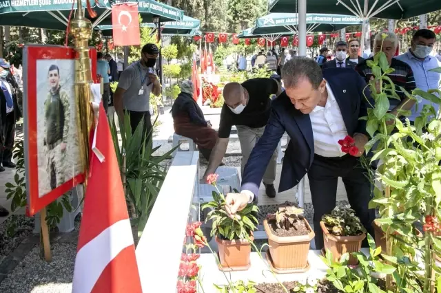Başkan Seçer, şehitlikte şehit aileleriyle bir araya geldi