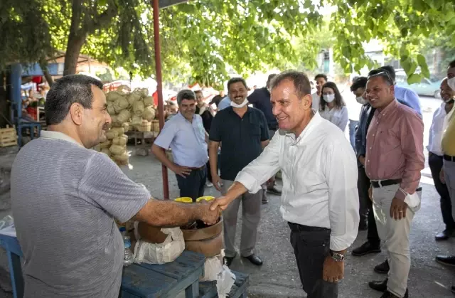 Başkan Seçer, Silifkelilerle buluştu, bayramlarını kutladı