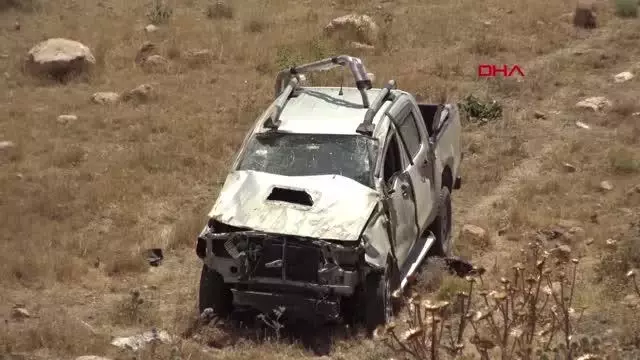BATMAN'DA KAMYONET ŞARAMPOLE DEVRİLDİ: 1 YARALI