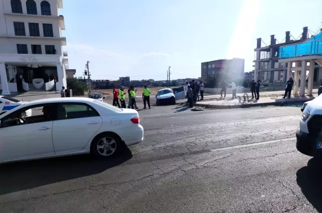 Kontrolden çıkan otomobil şarampole yuvarlandı: 3 yaralı