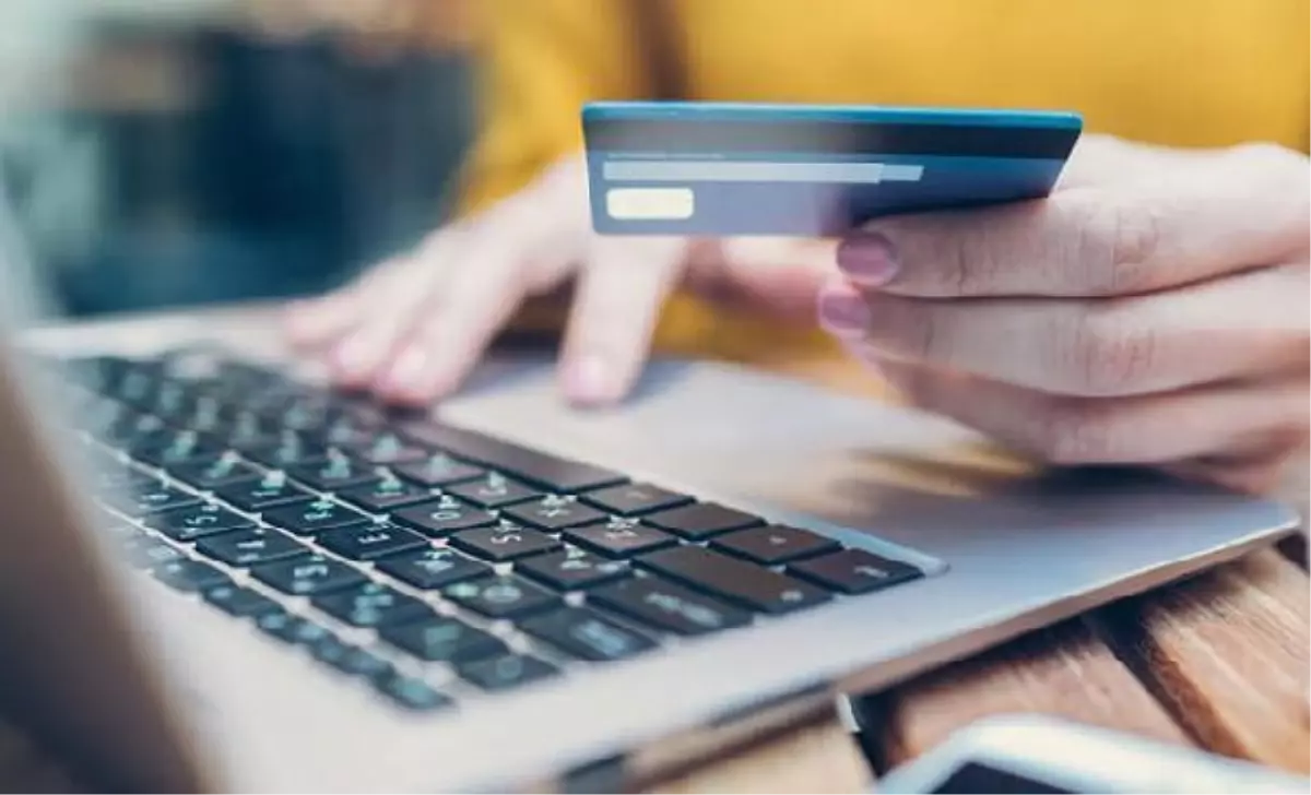 Bayram öncesi çikolata, güneş koruyucu ve oto lastiklerin internet satışları arttı (YENİDEN)