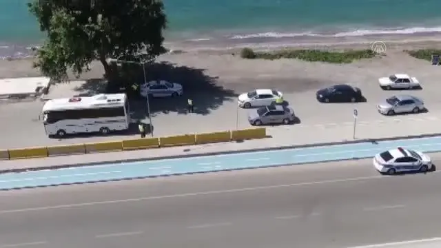 Son dakika gündem: Jandarmadan sürücülere ve yolculara bayram şekeri