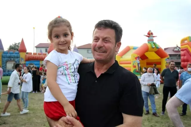 Bayram öncesinde çocuklara bayramı yaşattılar