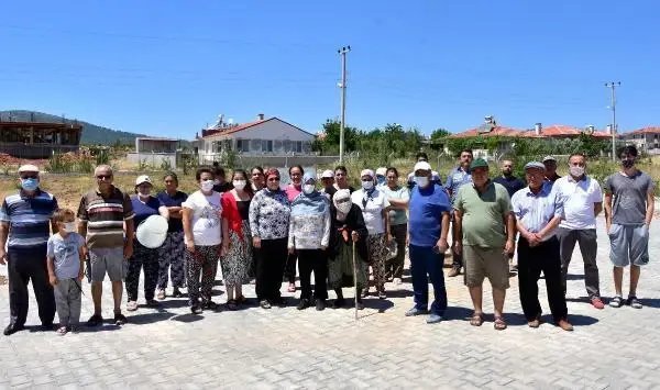 BAYRAMA SUSUZ GİRİYORLAR BAYRAMA SUSUZ GİRİYORLAR