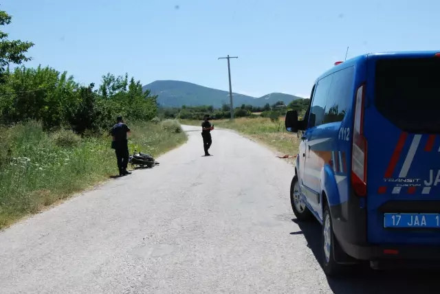 Bayramiç'te kazada yaralanan motosiklet sürücüsü hastaneye kaldırıldı Bayramiç'te kazada yaralanan motosiklet sürücüsü hastaneye kaldırıldı