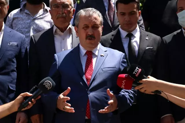 BBP Genel Başkanı Destici'den, Muhsin Yazıcıoğlu'nun kabrine ziyaret