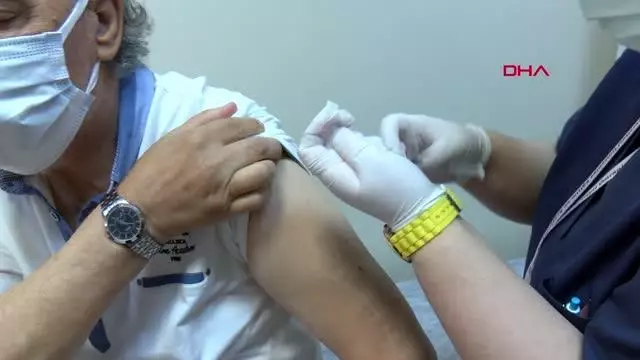BİLİM KURULU ÜYESİ PROF. DR YİYİT: EKSİK BIRAKILMIŞ AŞILANMA, MUTASYONLAR İÇİN DAVETİYE ÇIKARMAK BİLİM KURULU ÜYESİ PROF. DR YİYİT: EKSİK BIRAKILMIŞ AŞILANMA, MUTASYONLAR İÇİN DAVETİYE ÇIKARMAK