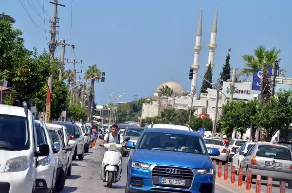 Bodrum'a 1 haftada 140 bin araç girişi