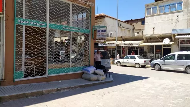 Son dakika haberleri... Bucak'ta iş yerini silahla basıp alacağını istedi