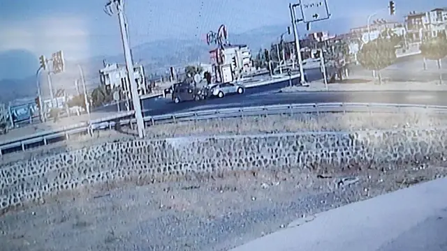 Son dakika haberleri: Cip ile otomobilin çarpıştığı kaza kamerada