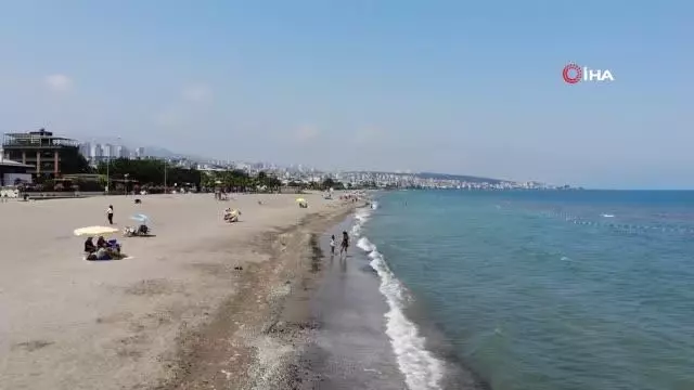 Çöl sıcaklarının yaşandığı Samsun'da sahiller boş kaldı Çöl sıcaklarının yaşandığı Samsun'da sahiller boş kaldı