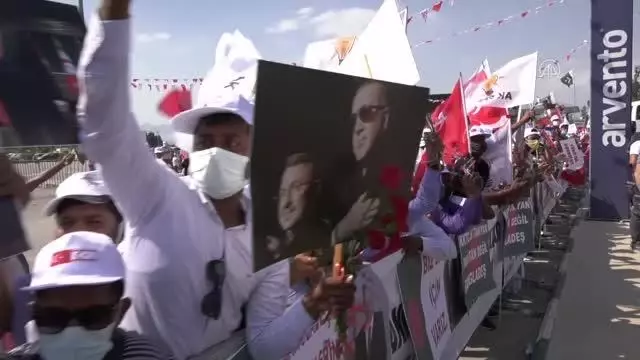 Son dakika haberleri... Cumhurbaşkanı Erdoğan'a KKTC'de sevgi gösterileri