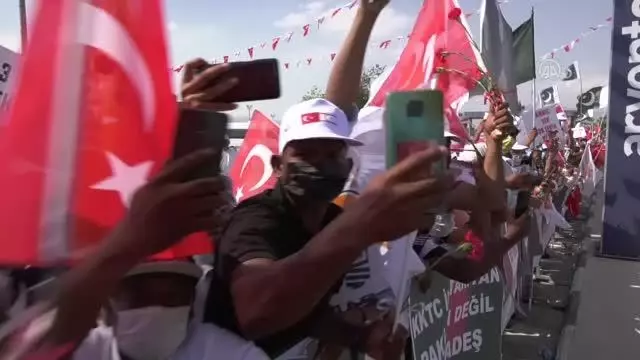 Son dakika haberleri... Cumhurbaşkanı Erdoğan'a KKTC'de sevgi gösterileri