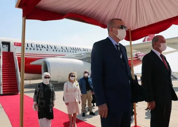 Cumhurbaşkanı Erdoğan KKTC'ye geldi