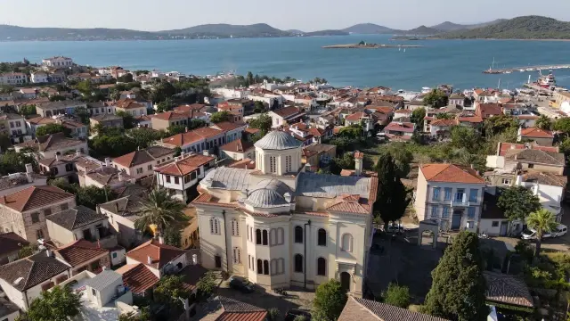 BALIKESİR - Cunda Adası bayramı tam dolulukla karşılıyor