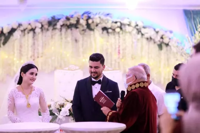 Damat ve geline streç film şakası
