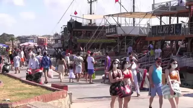 Didim'de bayram yoğunluğu Didim'de bayram yoğunluğu