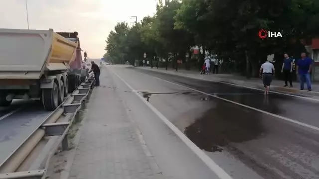 Dumanları gören vatandaş bahçe suladığı hortumu alarak yardıma koştu