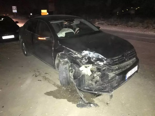 Ehliyetsiz sürücü ters dönen otomobilden burnu kanamadan çıktı