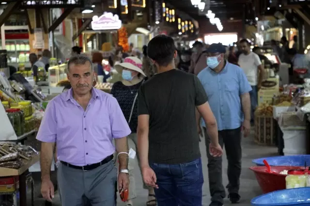 Kapalı Çarşı'da bayram yoğunluğu Kapalı Çarşı'da bayram yoğunluğu