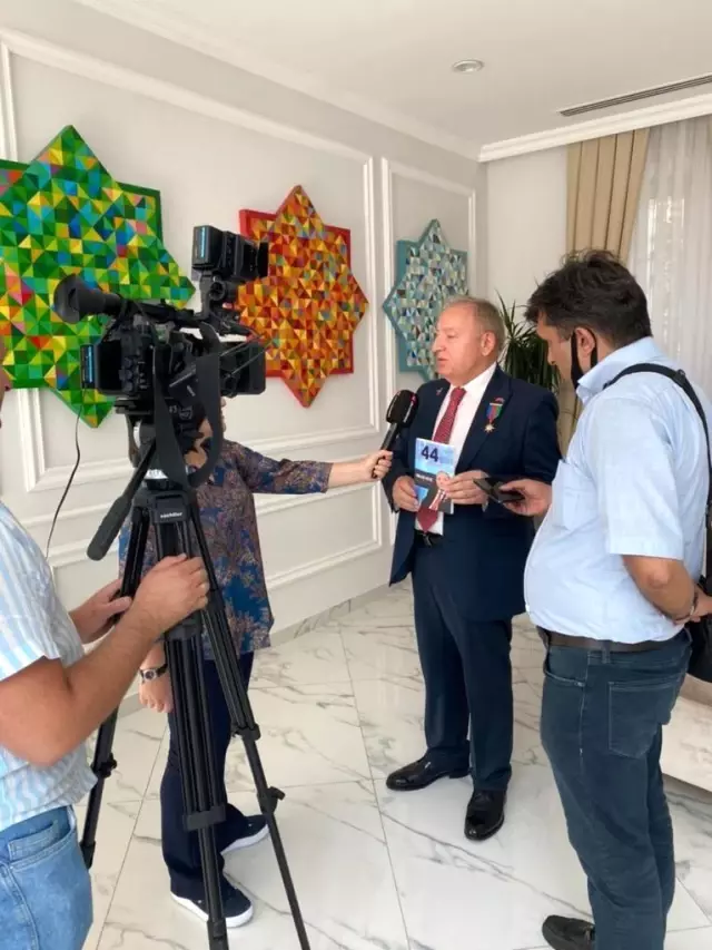 Eski Büyükelçi Kılıç'tan Karabağ'da şehit ve gazi ailelerine anlamlı yardım