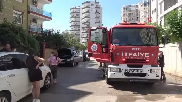 Eski kız arkadaşını arayıp önce haber verdi, sonra aracını benzin döküp yaktı