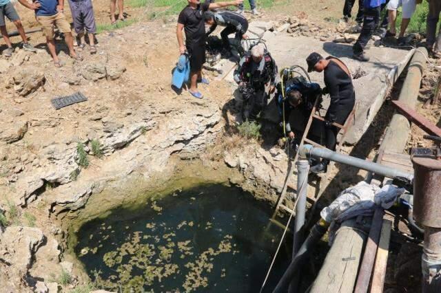 Evinin önünde oynarken bir anda gözden kayboldu! Ekipler seferber, Antalya minik Ecrin'i arıyor Evinin önünde oynarken bir anda gözden kayboldu! Ekipler seferber, Antalya minik Ecrin'i arıyor