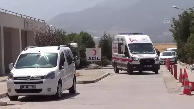 GAZİANTEP - Otomobil ile motosiklet çarpıştı: 2 yaralı GAZİANTEP - Otomobil ile motosiklet çarpıştı: 2 yaralı