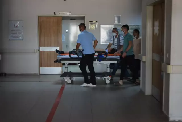 GAZİANTEP - Otomobil ile motosiklet çarpıştı: 2 yaralı