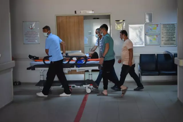 GAZİANTEP - Otomobil ile motosiklet çarpıştı: 2 yaralı