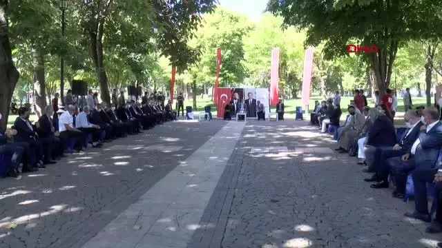 GAZİANTEP'TE PROTOKOL İLE VATANDAŞ BAYRAMLAŞTI