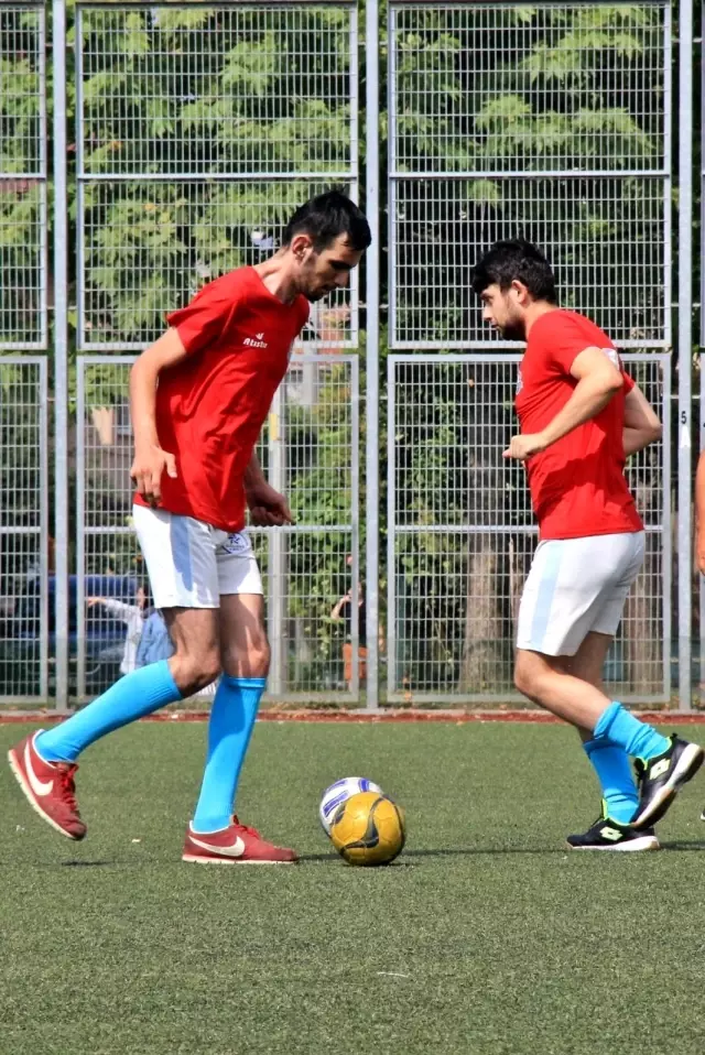 Görmeyen gözlerle başarıdan başarıya koşuyorlar