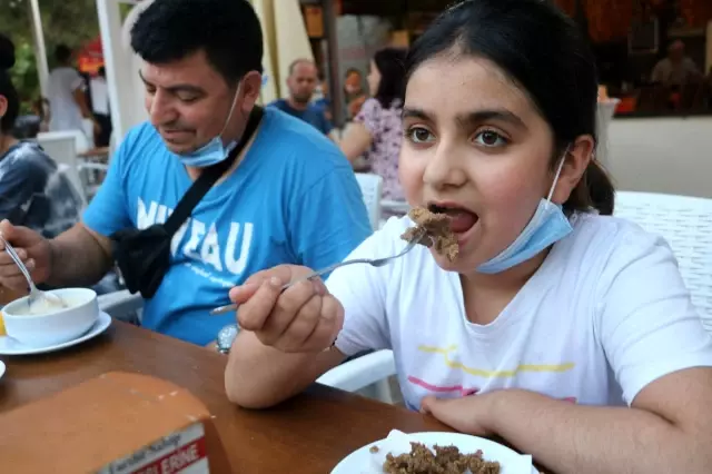 Gurbetçilerin lezzet sevdası tava ciğeri